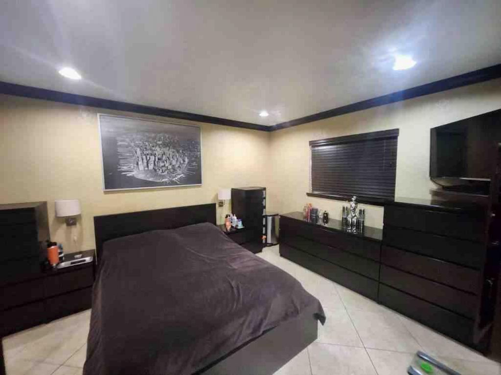 1195 NW 30th Place, Miami, FL 33125 Photo