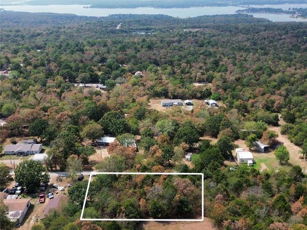 36 Betty Road , Eufaula, OK 74432