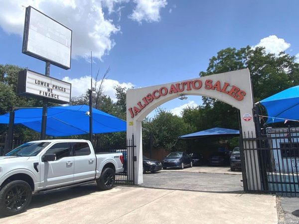 521 E EL DORADO, San Antonio, TX 78204