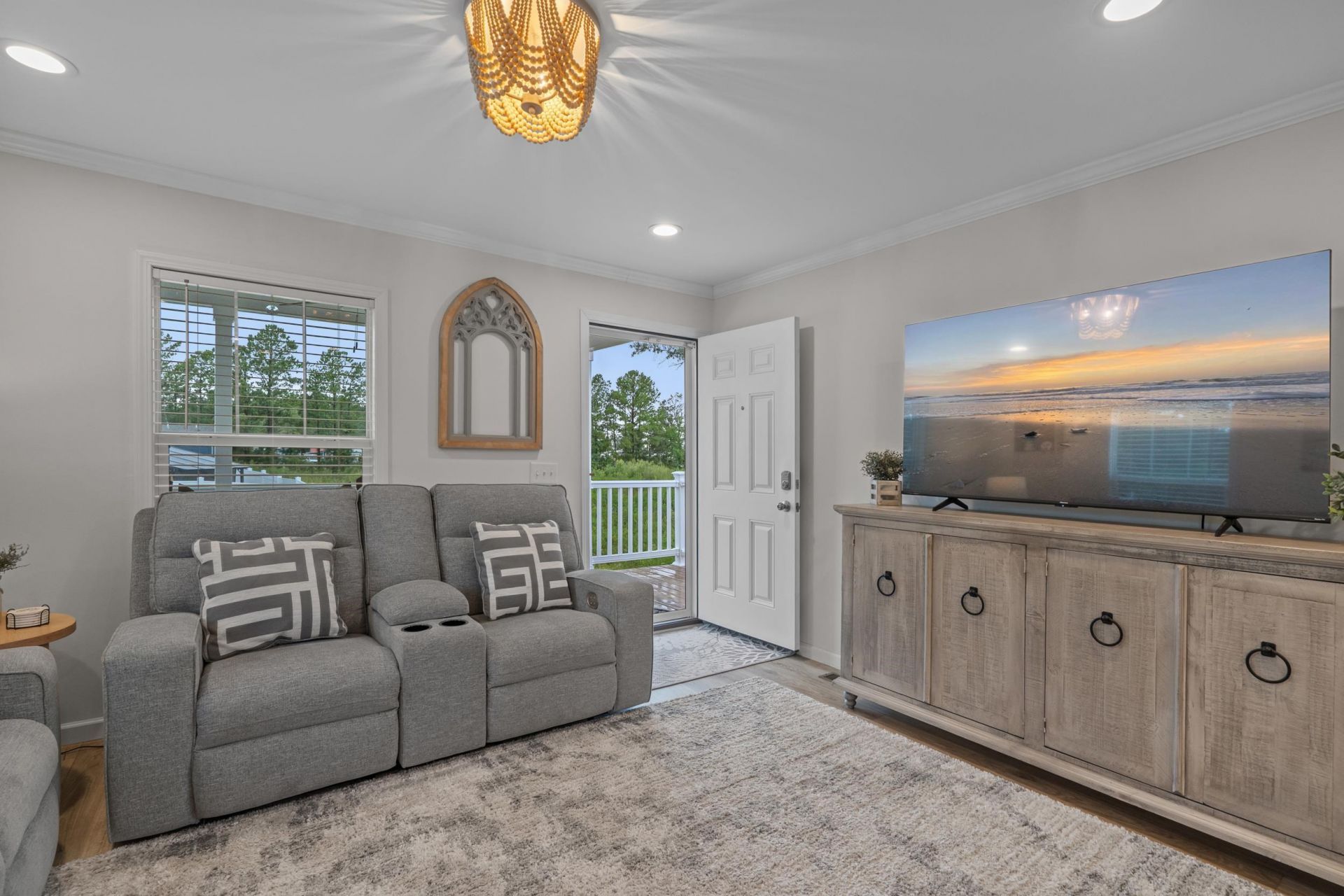 520 King Air Ct Photo 8