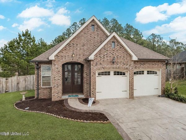 17213 Palm Ridge Drive, D'Iberville, MS 39540