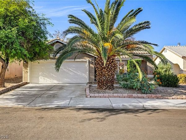 7632 Twisted Pine Avenue , Las Vegas, NV 89131