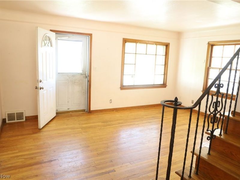 18613 Harlan Dr. Drive, Maple Heights, OH 44137 Photo 23