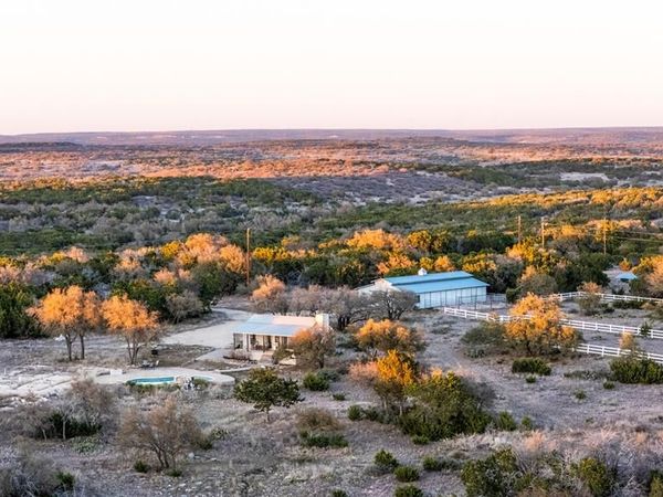 190 Pvt Rd 3019 NW, Mountain Home, TX 76849