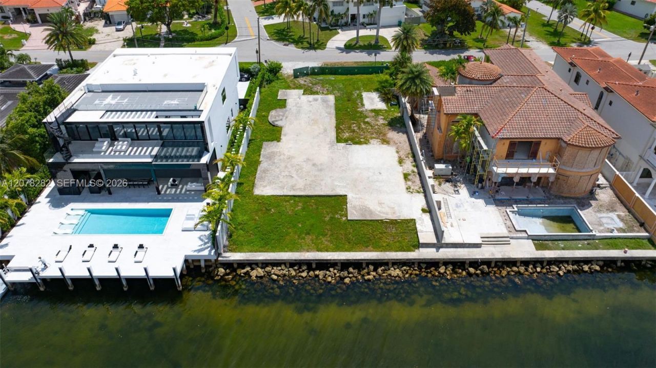 18970 N Bay Rd , Sunny Isles Beach, FL 33160 Photo
