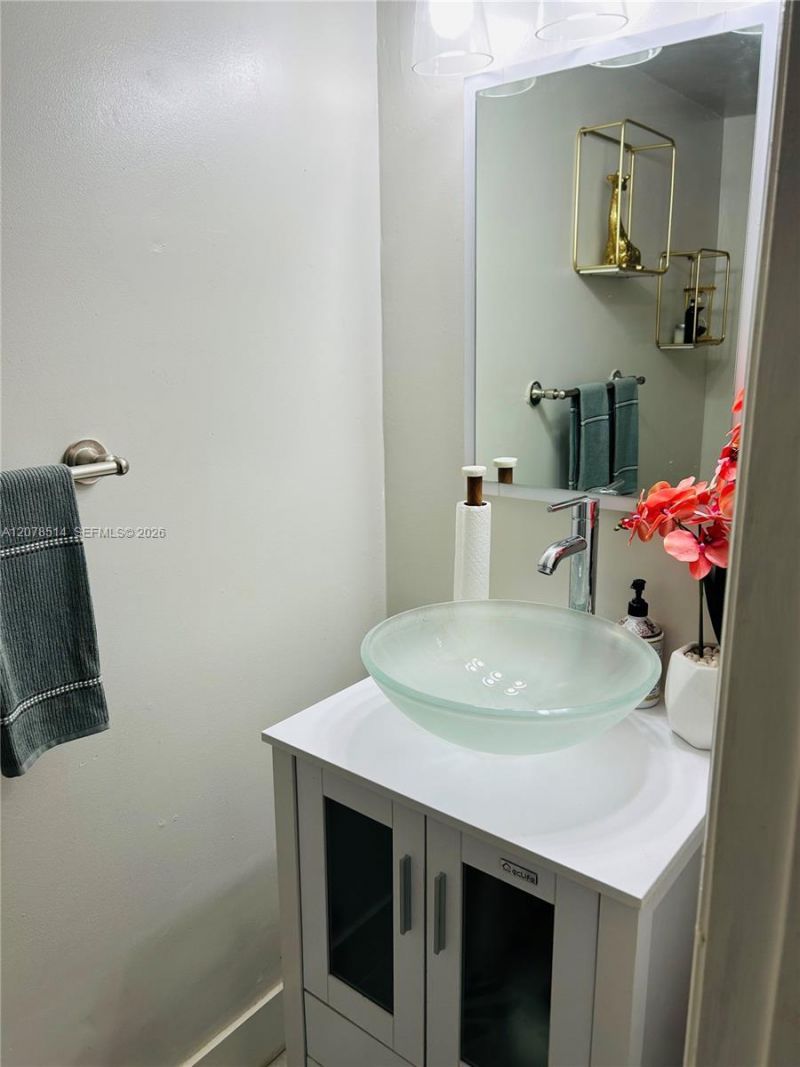 9835 Riverside Dr, Unit 7-39, Coral Springs, FL 33071 Photo