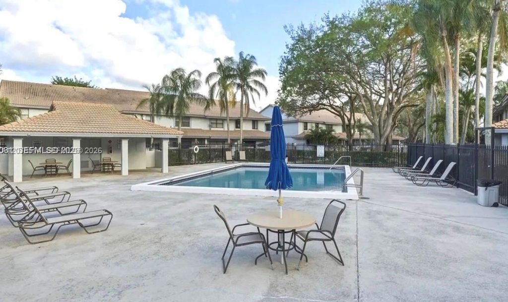 9835 Riverside Dr, Unit 7-39, Coral Springs, FL 33071 Photo