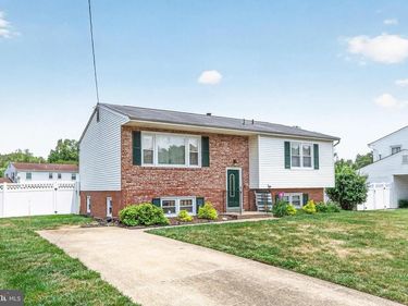 4130 BASSETT COURT , DUMFRIES, VA 22026