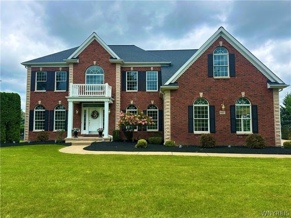 8817 Stonebriar Drive , Clarence Center, NY 14032