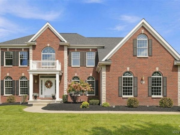 8817 Stonebriar Drive, Clarence Center, NY 14032