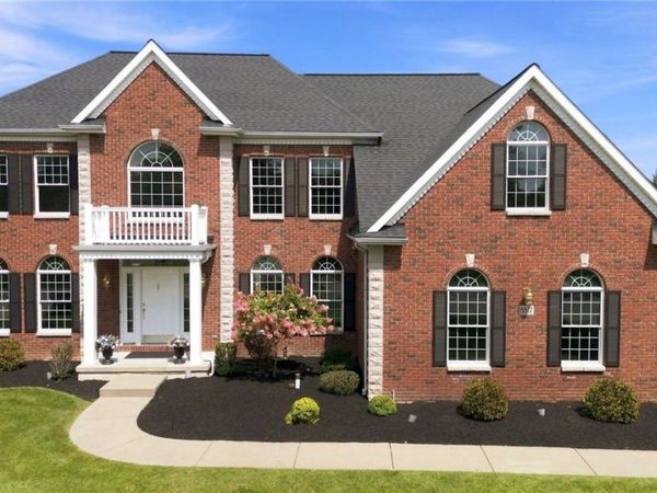 8817 Stonebriar Drive, Clarence Center, NY 14032