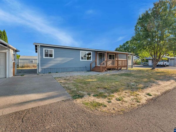 31919 N Lake Creek Dr, Tangent, OR 97389
