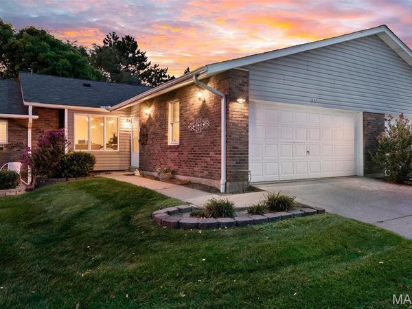 1637 Rosewall Drive, Unit B, St Charles, MO 63303