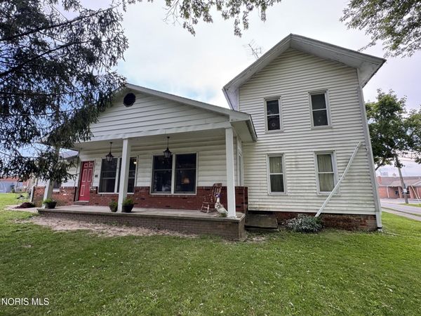 107 W North Street , West Unity, OH 43570
