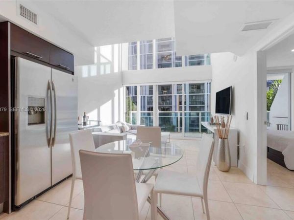 41 SE 5th St, Unit 408, Miami, FL 33131