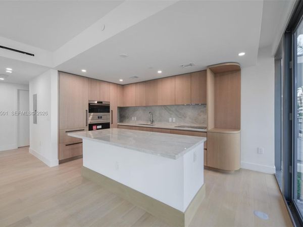 1176 97th st, Unit 204, Bay Harbor Islands, FL 33154