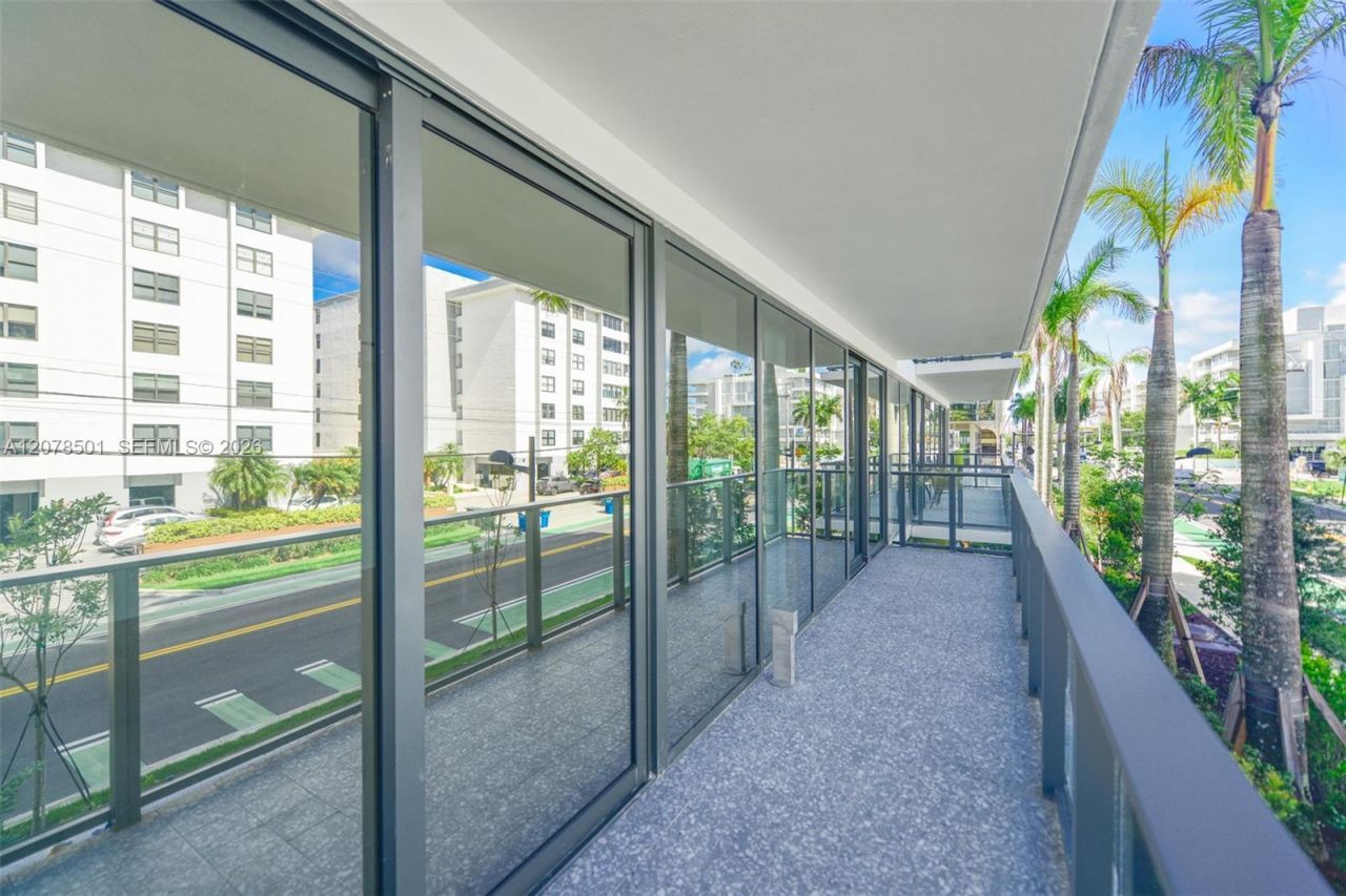1176 97th St, Unit 204, Bay Harbor Islands, FL 33154 Photo
