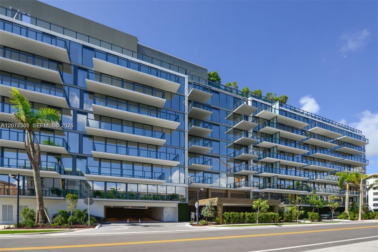 1176 97th St, Unit 204, Bay Harbor Islands, FL 33154 Photo