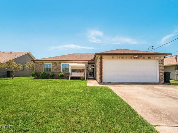 7556 Kelsey Drive , Panama City, FL 32404