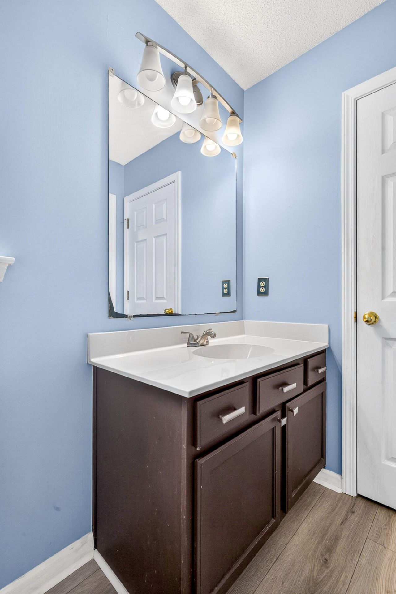 217 Barnwell Street Photo 33