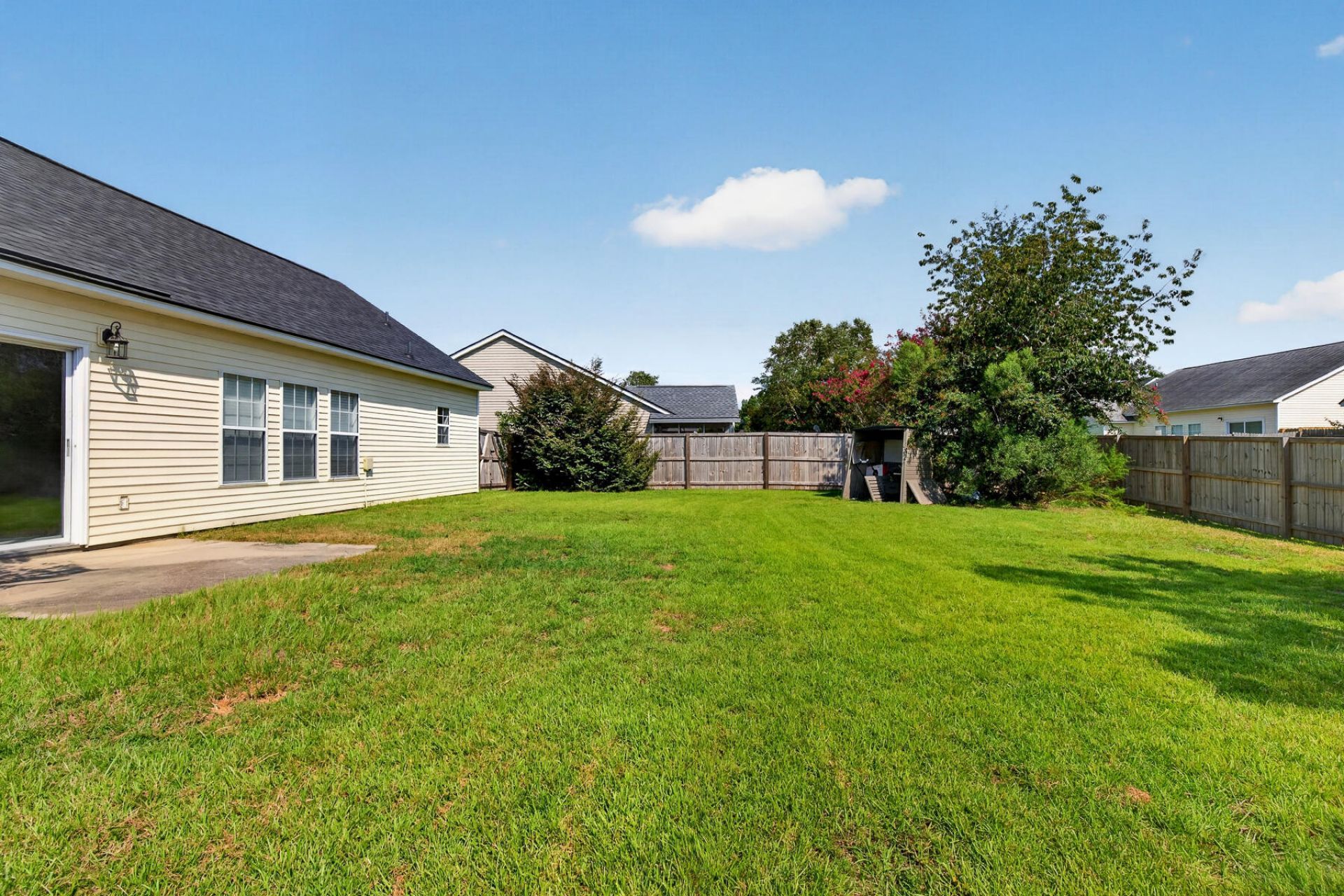 217 Barnwell Street Photo 48