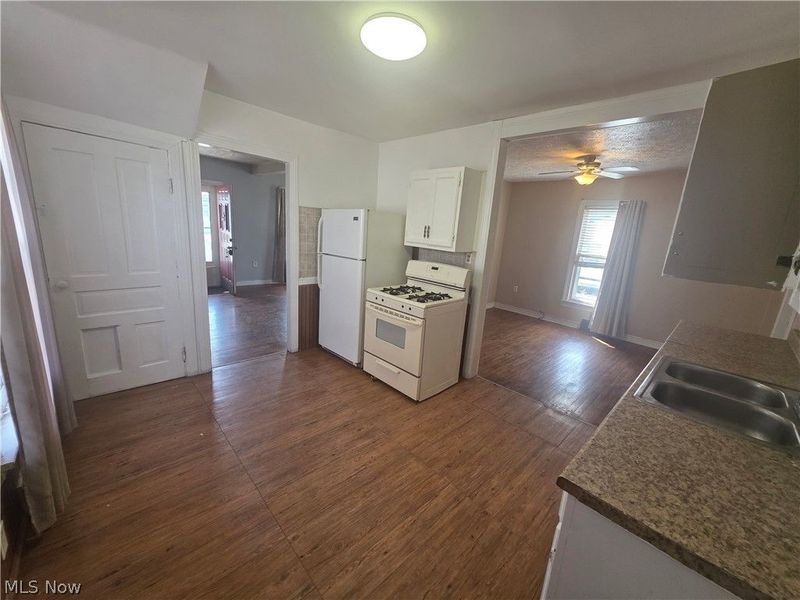 123 E 35th Street, South Lorain, OH 44055 Photo 15