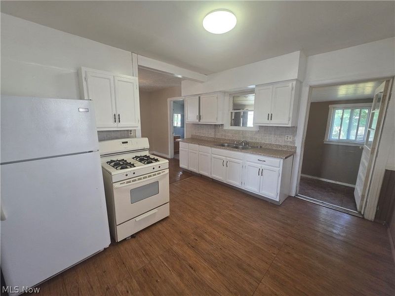 123 E 35th Street, South Lorain, OH 44055 Photo 16