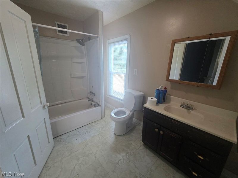 123 E 35th Street, South Lorain, OH 44055 Photo 26