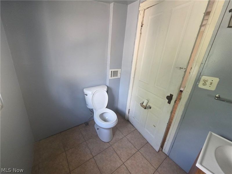 123 E 35th Street, South Lorain, OH 44055 Photo 28