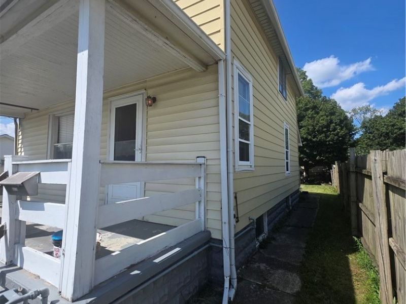 123 E 35th Street, South Lorain, OH 44055 Photo 3