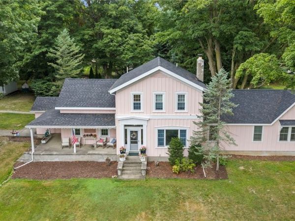 7805 Hicks Road, Baldwinsville, NY 13027
