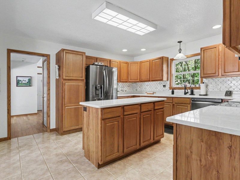 755 Quarry View Drive, Heath, OH 43056 Photo 12