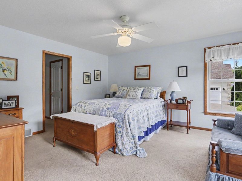 755 Quarry View Drive, Heath, OH 43056 Photo 14