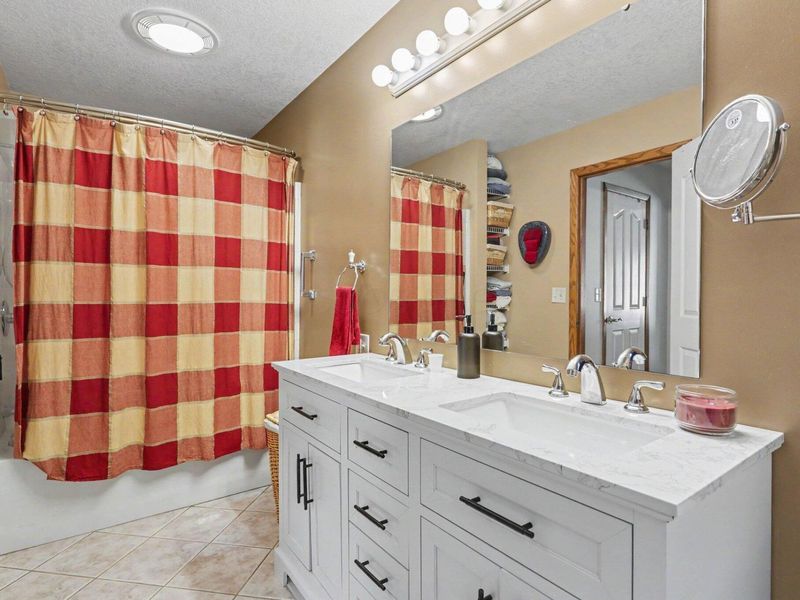 755 Quarry View Drive, Heath, OH 43056 Photo 16