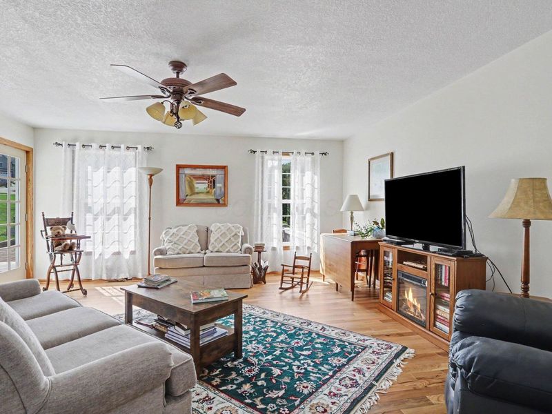 755 Quarry View Drive, Heath, OH 43056 Photo 6