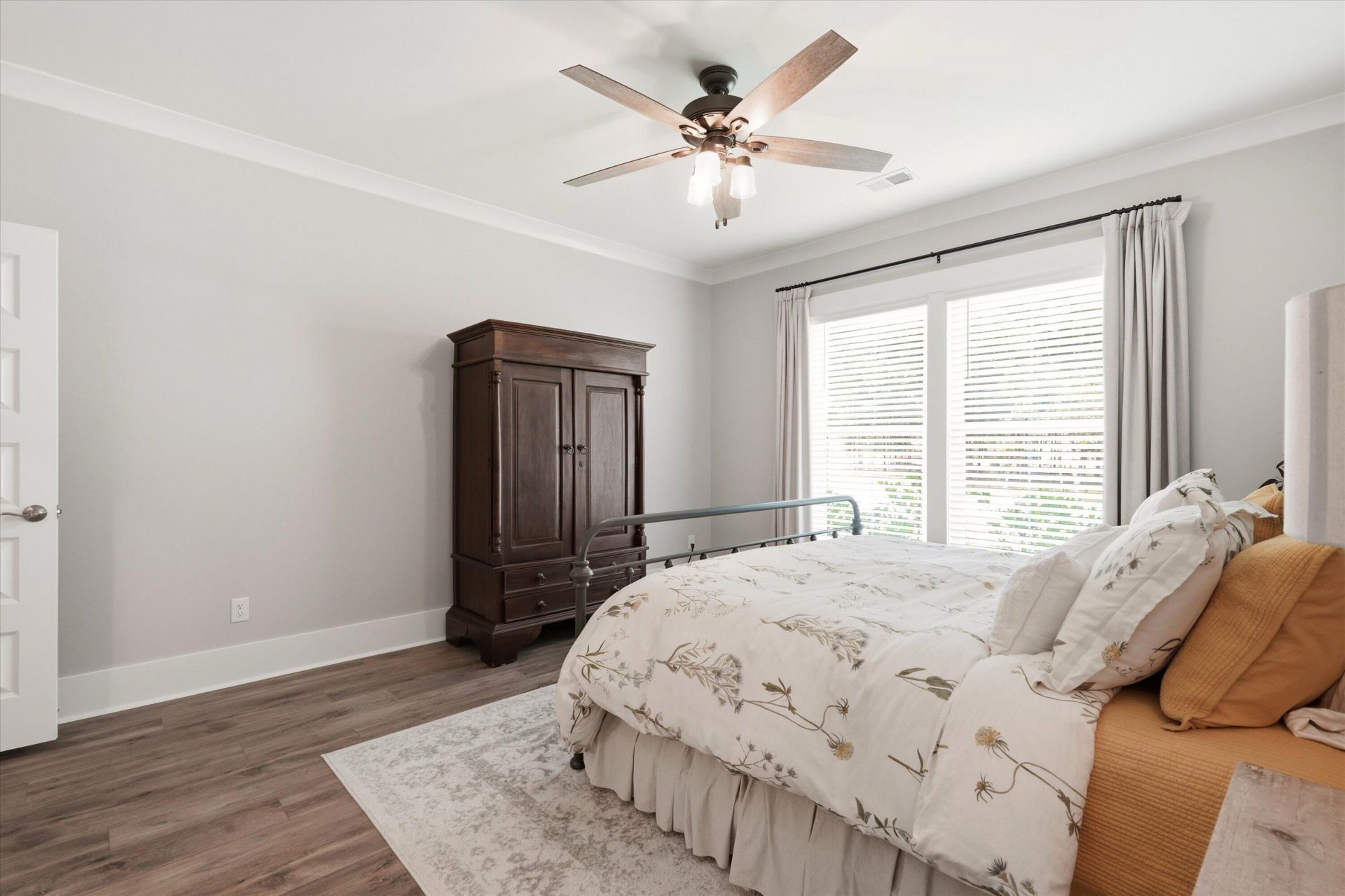 4252 Hugh Bennett Drive Photo 38