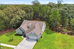 4252 Hugh Bennett Drive photo 4