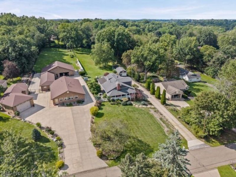 330 Perry Road, Tallmadge, OH 44278 Photo 2