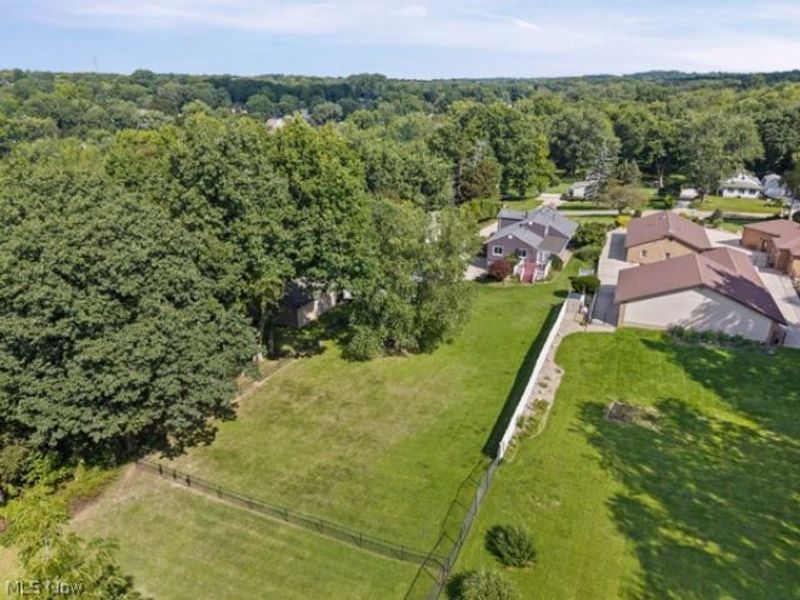 330 Perry Road, Tallmadge, OH 44278 Photo 48