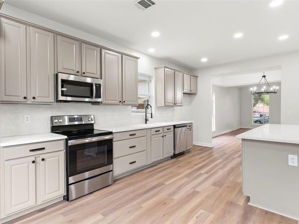 5423 Bryce Canyon Court, Fort Worth, TX 76137