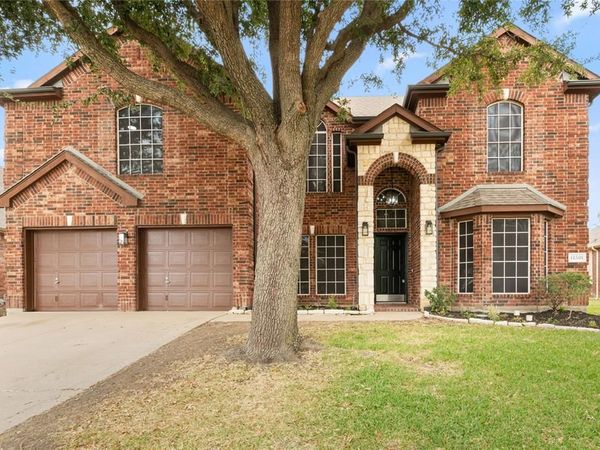 11501 Pheasant Creek Drive, Fort Worth, TX 76244