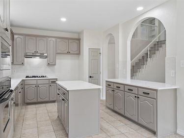 11501 Pheasant Creek Drive, Fort Worth, TX 76244