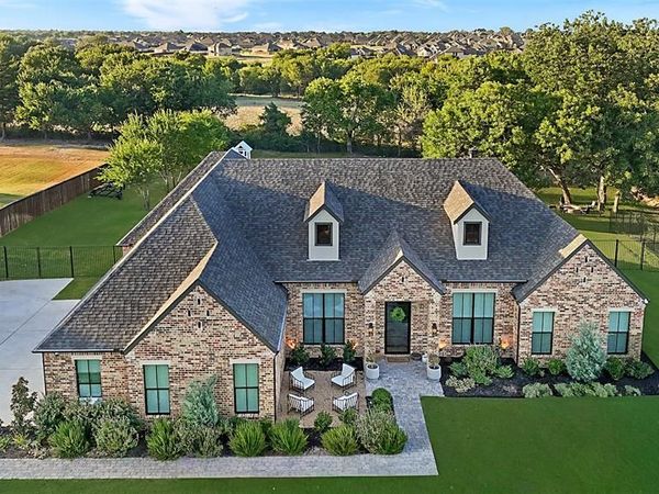 631 San Saba W, Midlothian, TX 76065