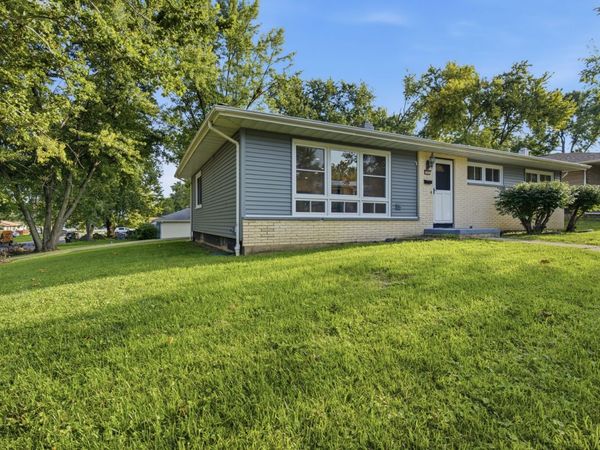 1401 Searle Drive, Normal, IL 61761