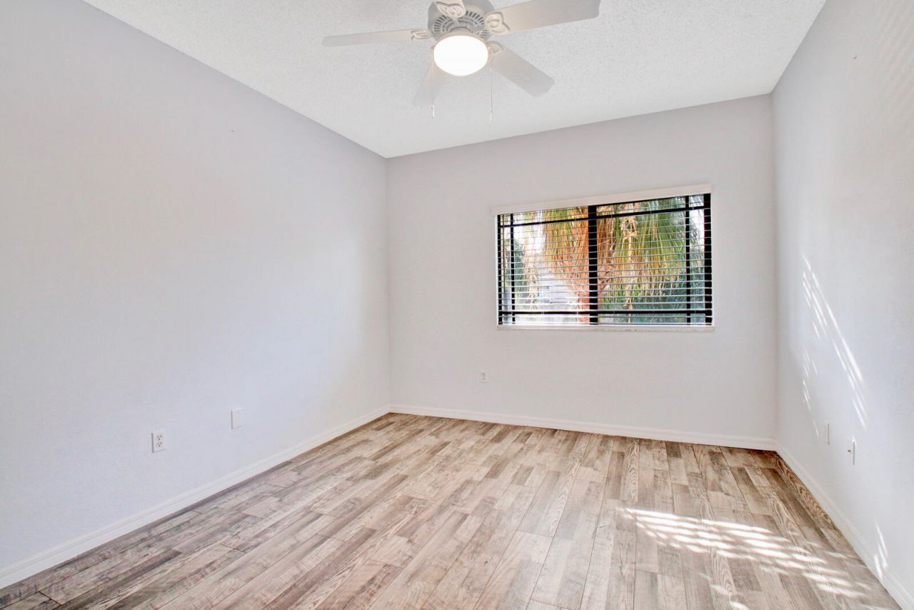 2801 Sarento Place, Unit 304, Palm Beach Gardens, FL 33410 Photo