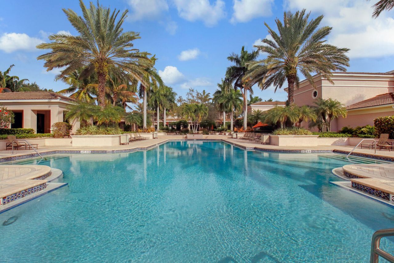 2801 Sarento Place, Unit 304, Palm Beach Gardens, FL 33410 Photo