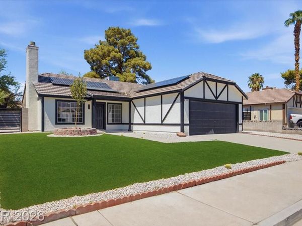 1707 Foxglove Drive , Las Vegas, NV 89142