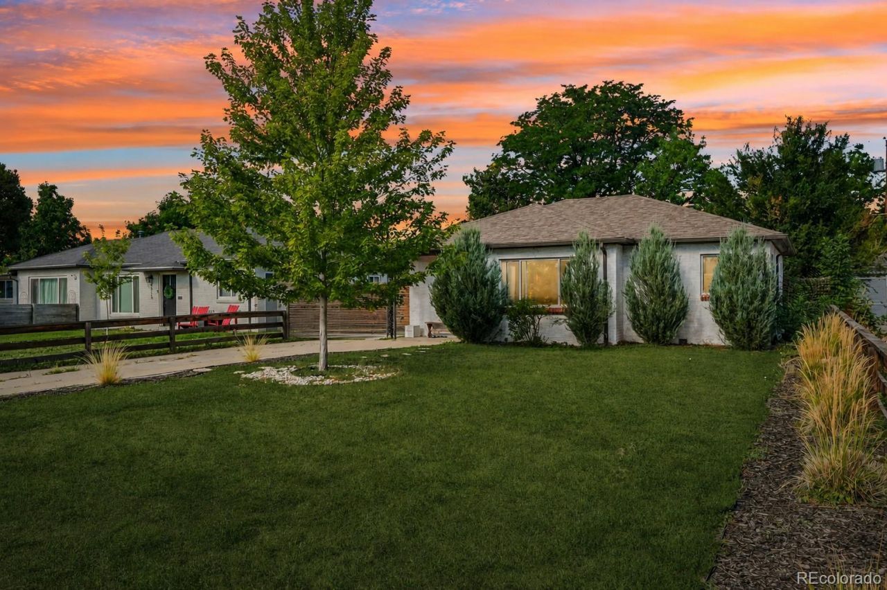 2323 Oneida Street, Denver, CO 80207 Main Photo