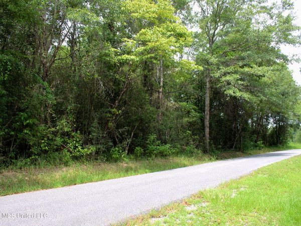 Moddie K Road, Lucedale, MS 39452