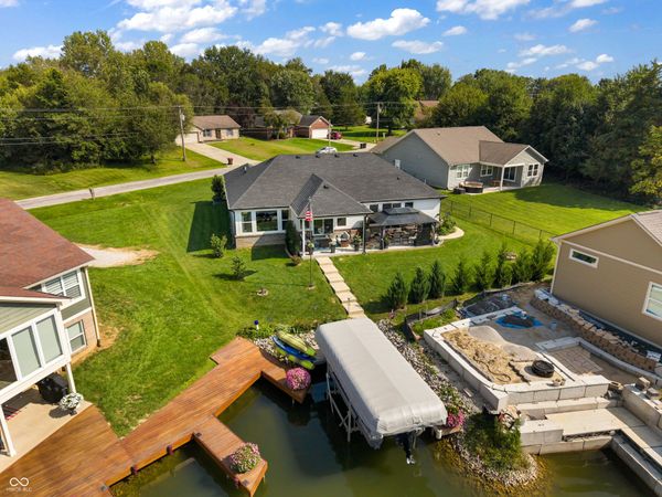 214 Patriots Landing , Fillmore, IN 46128